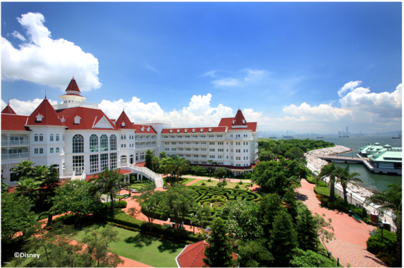 【Hong Kong Disneyland Hotel Promo】Hong Kong Disneyland Hotel - Photo 1 of 6